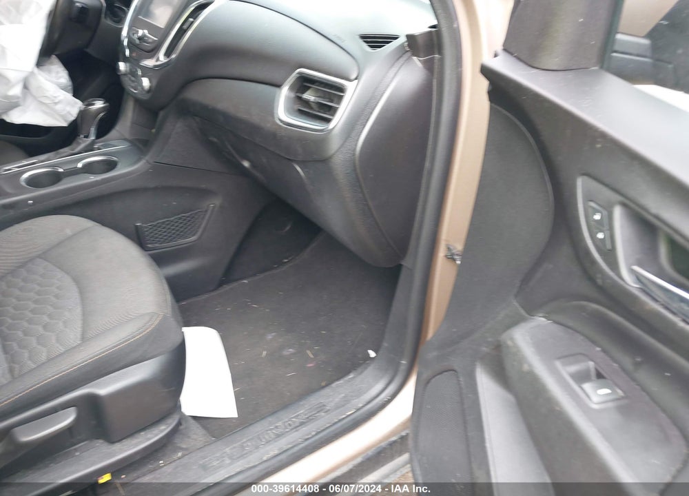 2018 CHEVROLET EQUINOX LT VIN: 2GNAXJEV3J6337403