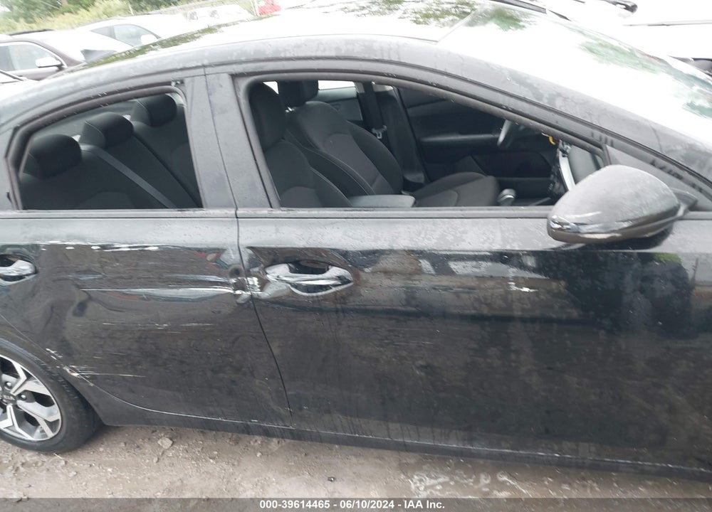 2021 KIA FORTE LXS VIN: 3KPF24AD6ME391620