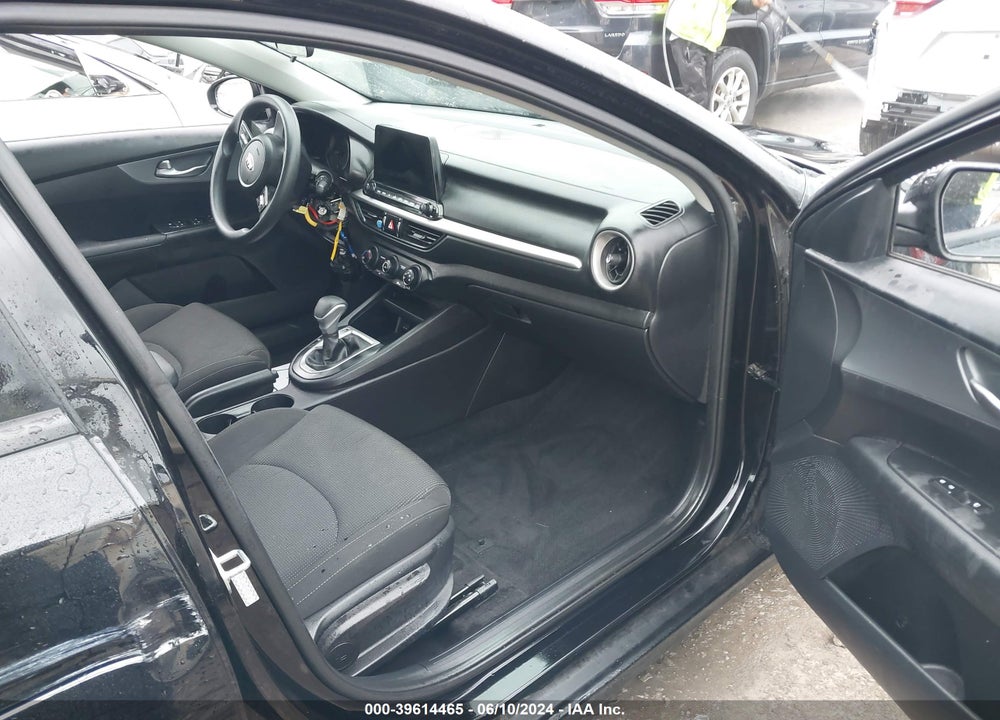 2021 KIA FORTE LXS VIN: 3KPF24AD6ME391620