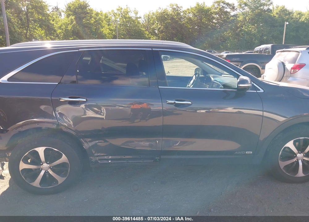 2017 KIA SORENTO 3.3L EX VIN: 5XYPHDA52HG228936