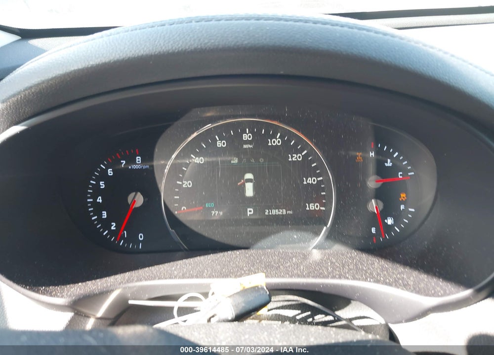 2017 KIA SORENTO 3.3L EX VIN: 5XYPHDA52HG228936