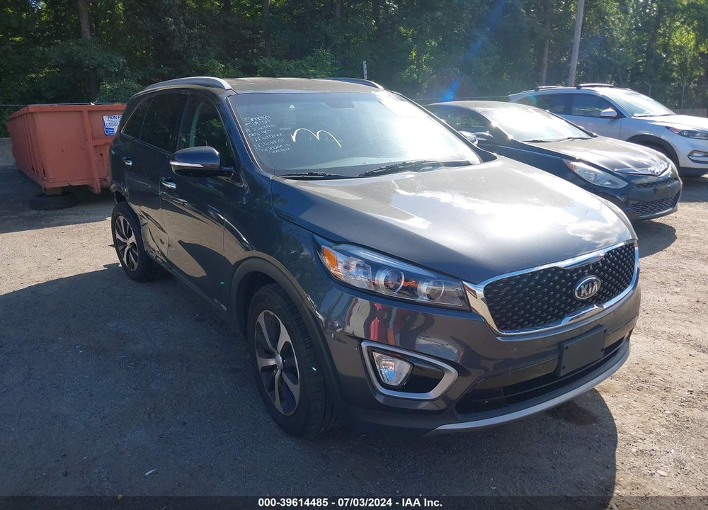 2017 KIA SORENTO 3.3L EX VIN: 5XYPHDA52HG228936