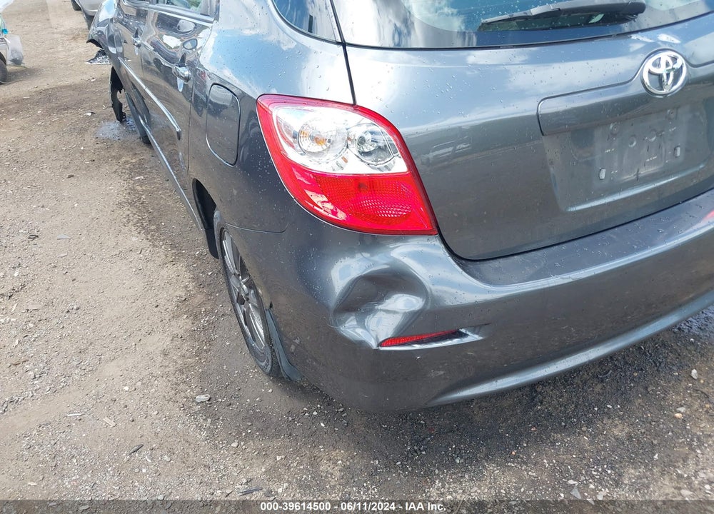2011 TOYOTA MATRIX VIN: 2T1KU4EE6BC720131
