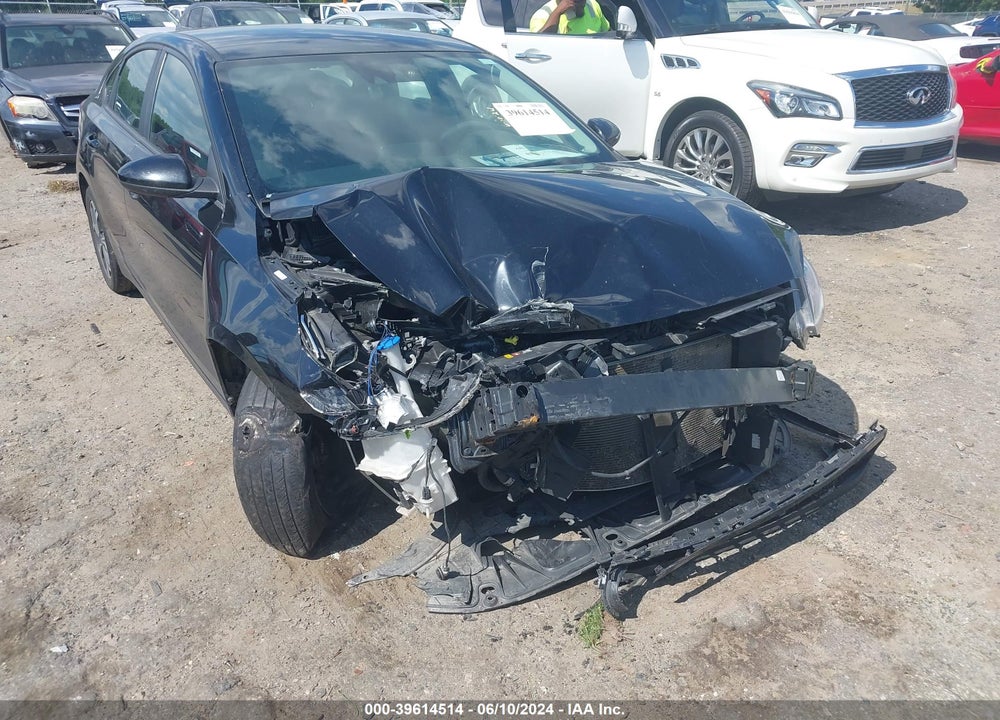 2019 KIA FORTE LXS VIN: 3KPF24AD4KE023403