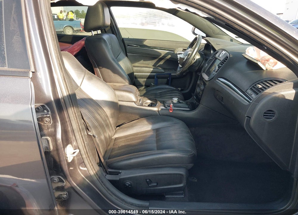 2018 CHRYSLER 300 300S VIN: 2C3CCABG9JH274612