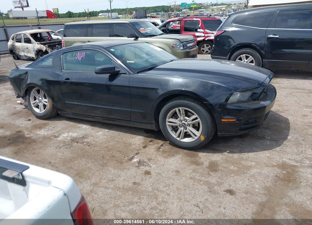 2014 FORD MUSTANG V6 VIN: 1ZVBP8AM2E5311649