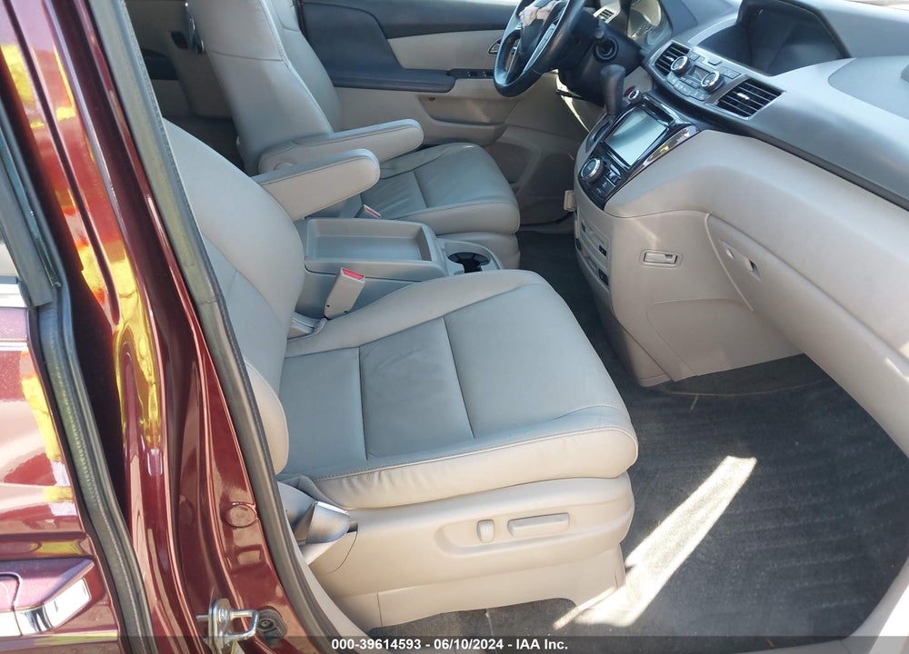 2016 HONDA ODYSSEY TOURING/TOURING ELITE VIN: 5FNRL5H96GB043915