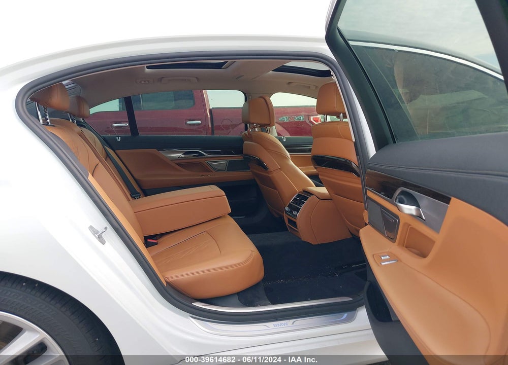 2016 BMW 750I VIN: WBA7F0C55GGL99927