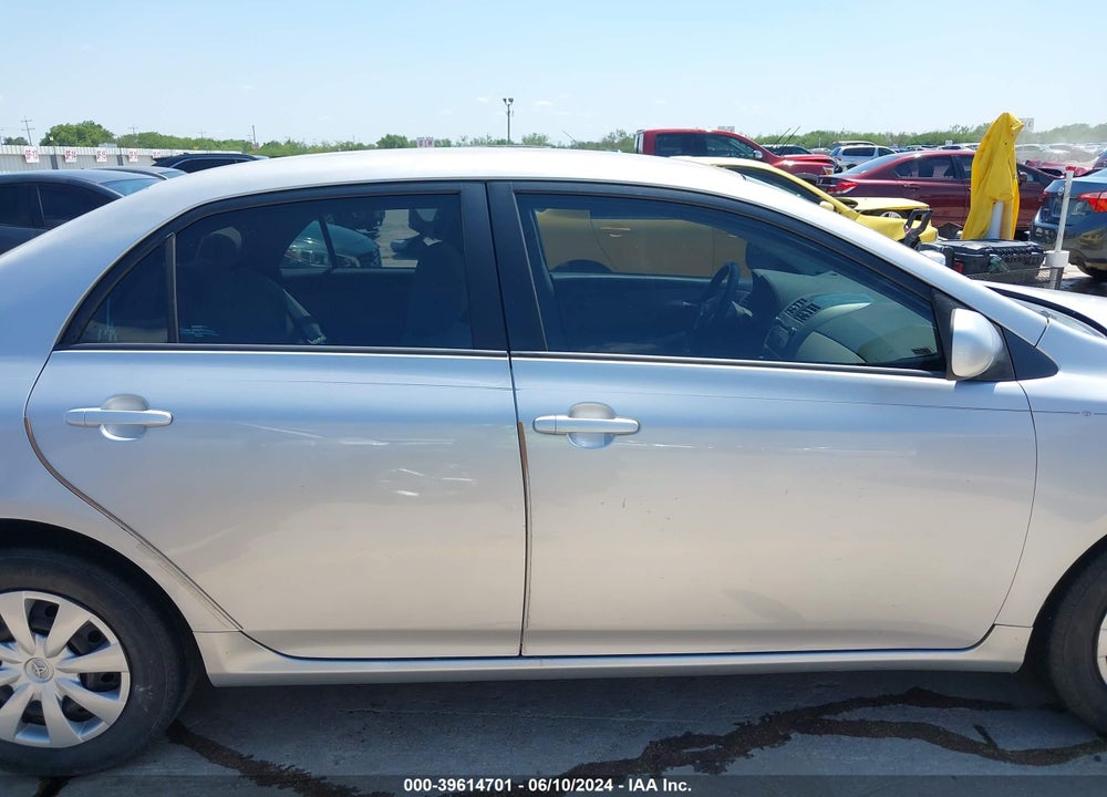 2011 TOYOTA COROLLA LE VIN: 2T1BU4EE5BC608338