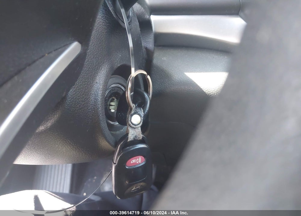 2019 HYUNDAI ELANTRA SE VIN: 5NPD74LFXKH494927