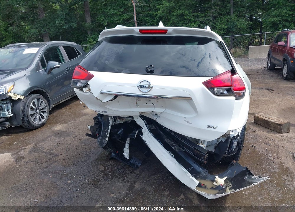 2017 NISSAN ROGUE SV VIN: 5N1AT2MT0HC857159
