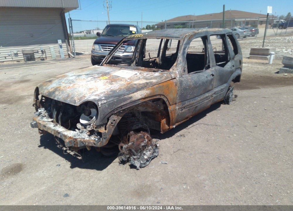 2005 JEEP LIBERTY VIN: 1J4GL58K55W695499