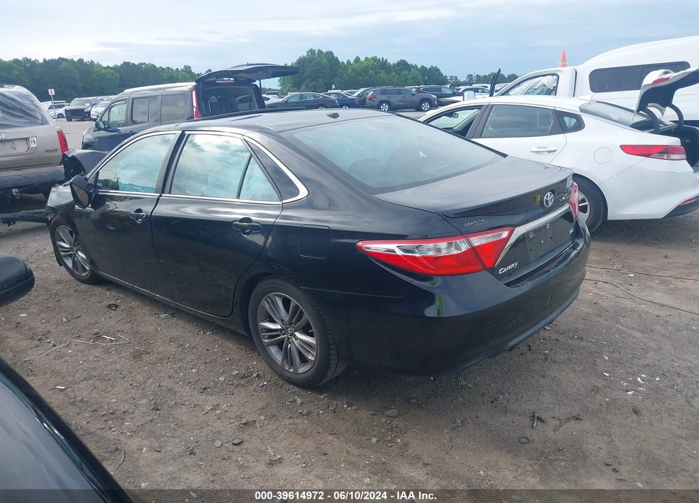 2015 TOYOTA CAMRY SE VIN: 4T1BF1FK7FU098575