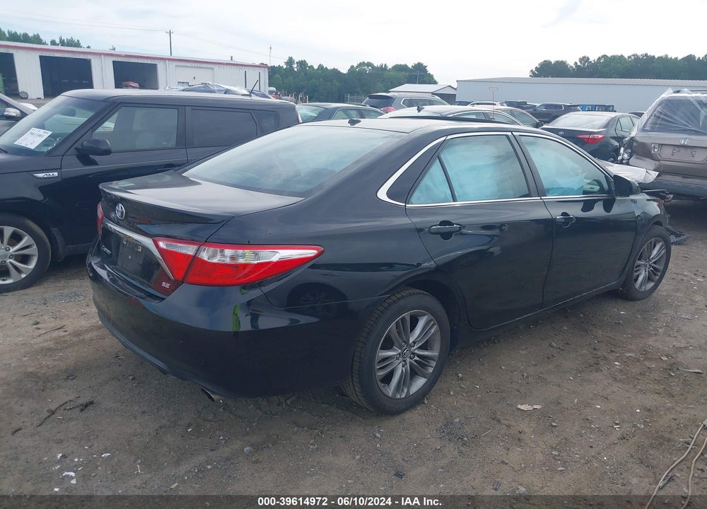 2015 TOYOTA CAMRY SE VIN: 4T1BF1FK7FU098575