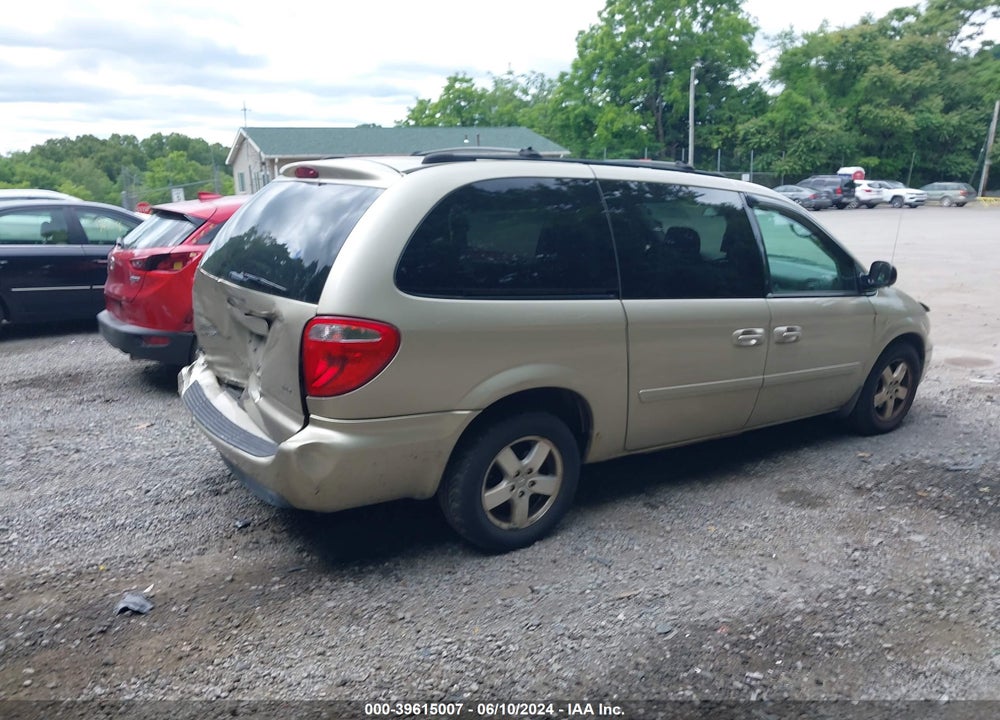 2005 DODGE GRAND CARAVAN SXT VIN: 2D4GP44L35R486082