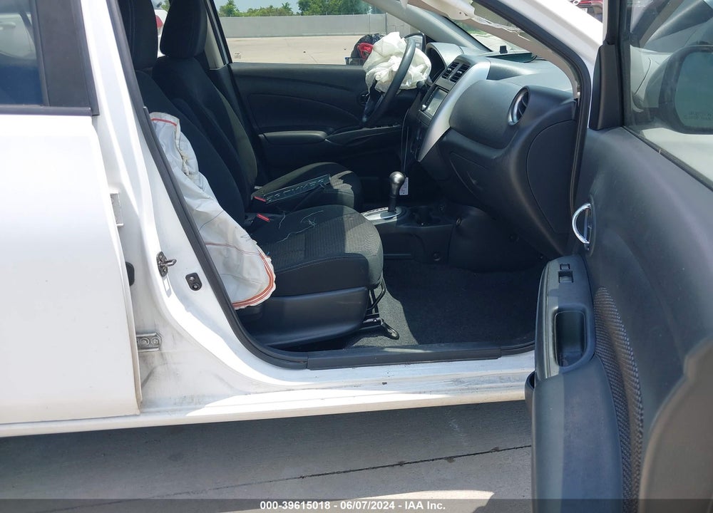 2019 NISSAN VERSA 1.6 SV VIN: 3N1CN7AP2KL859862