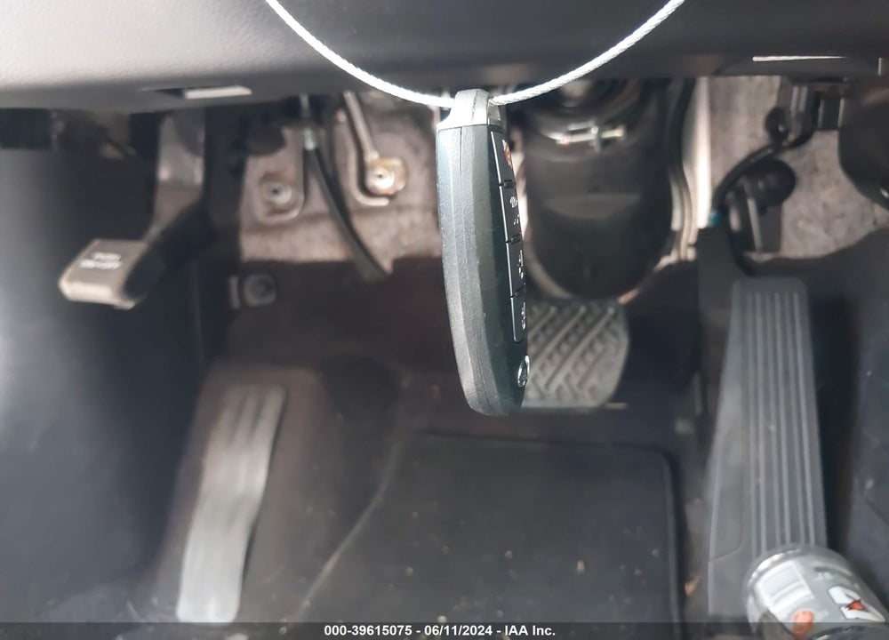 2015 INFINITI Q50 VIN: JN1BV7AP3FM353528
