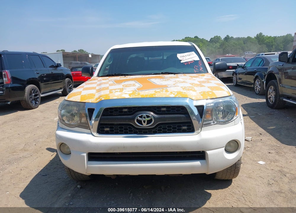 2011 TOYOTA TACOMA PRERUNNER V6 VIN: 3TMJU4GN8BM120100