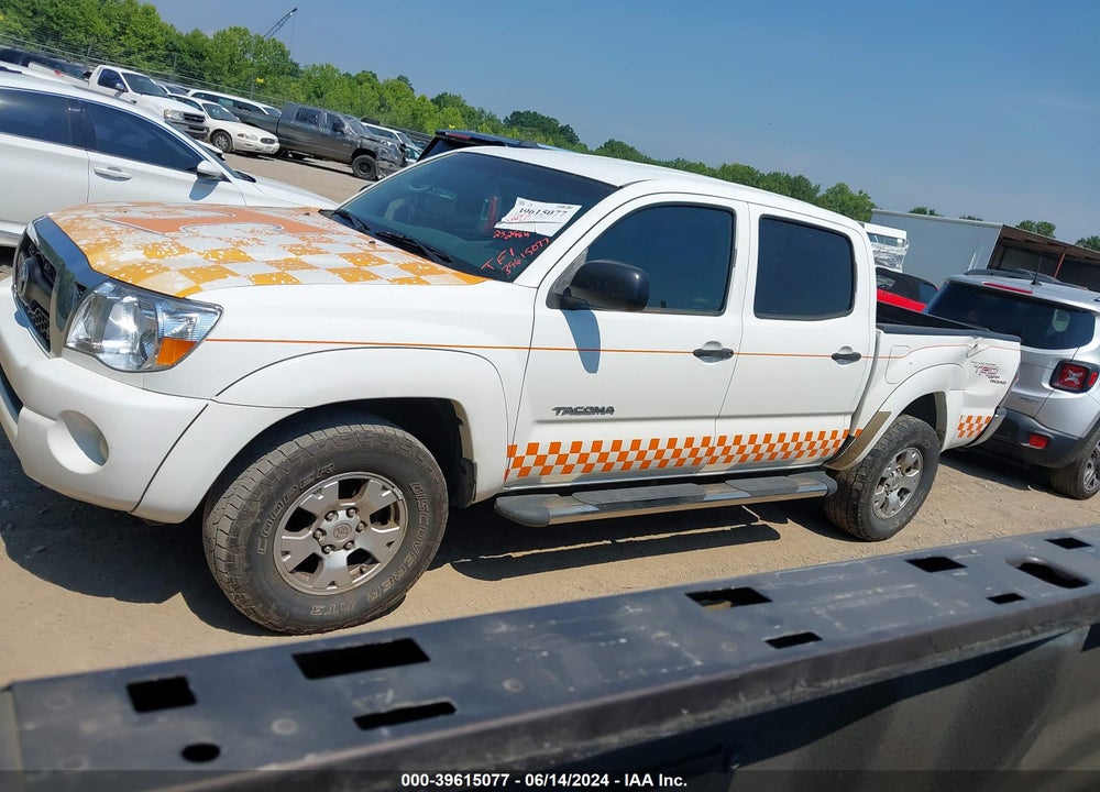 2011 TOYOTA TACOMA PRERUNNER V6 VIN: 3TMJU4GN8BM120100