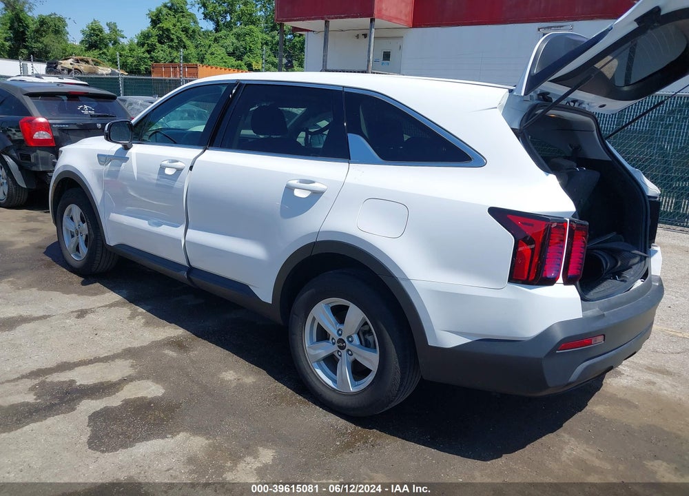 2022 KIA SORENTO LX VIN: 5XYRGDLC6NG079921
