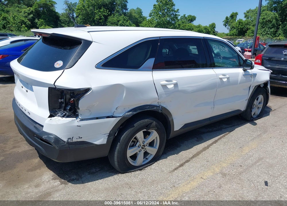 2022 KIA SORENTO LX VIN: 5XYRGDLC6NG079921