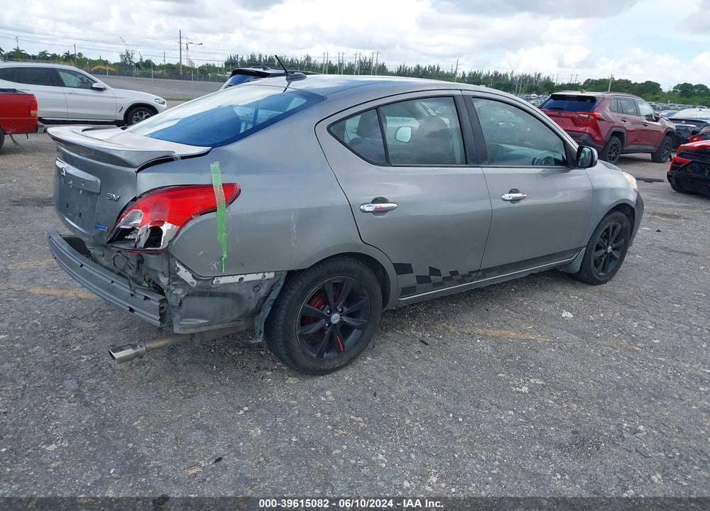 2014 NISSAN VERSA 1.6 SL VIN: 3N1CN7AP0EL810759