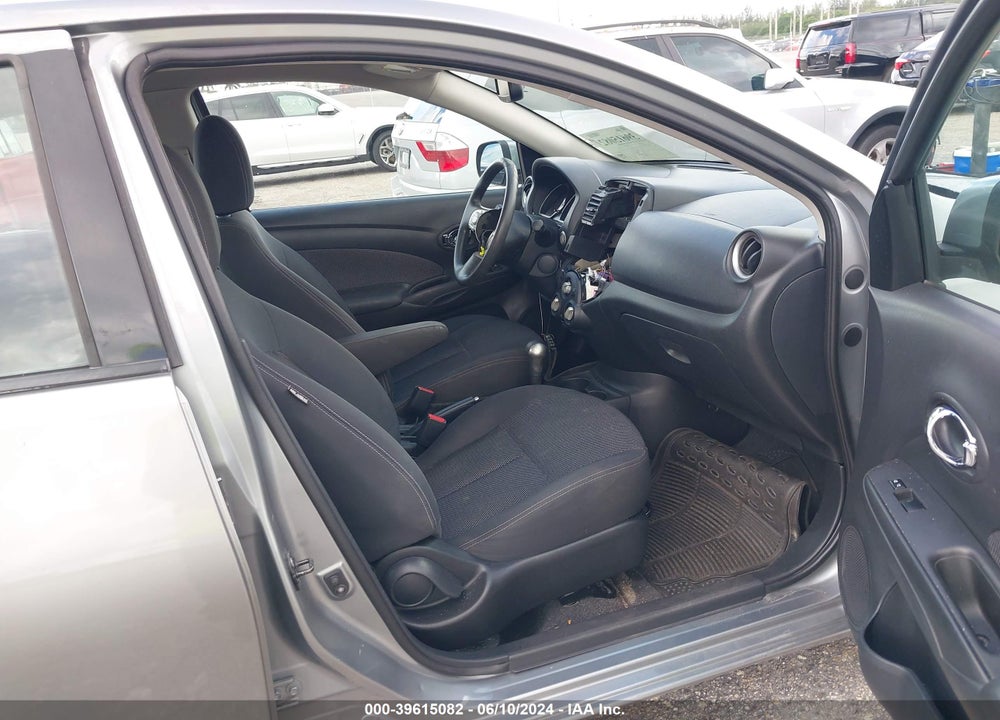 2014 NISSAN VERSA 1.6 SL VIN: 3N1CN7AP0EL810759