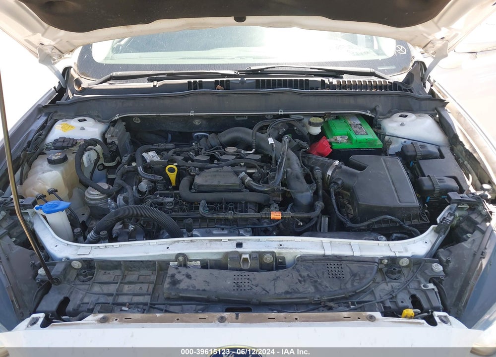 2015 FORD FUSION SE VIN: 1FA6P0HD6F5101686