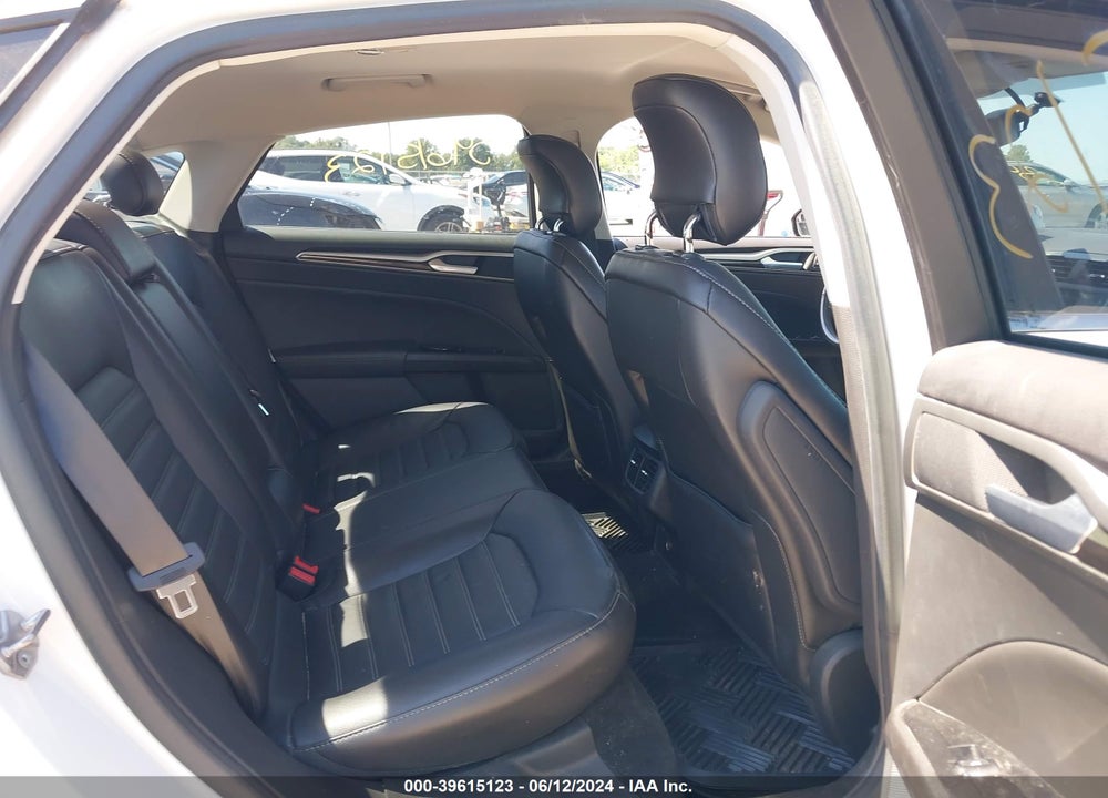 2015 FORD FUSION SE VIN: 1FA6P0HD6F5101686