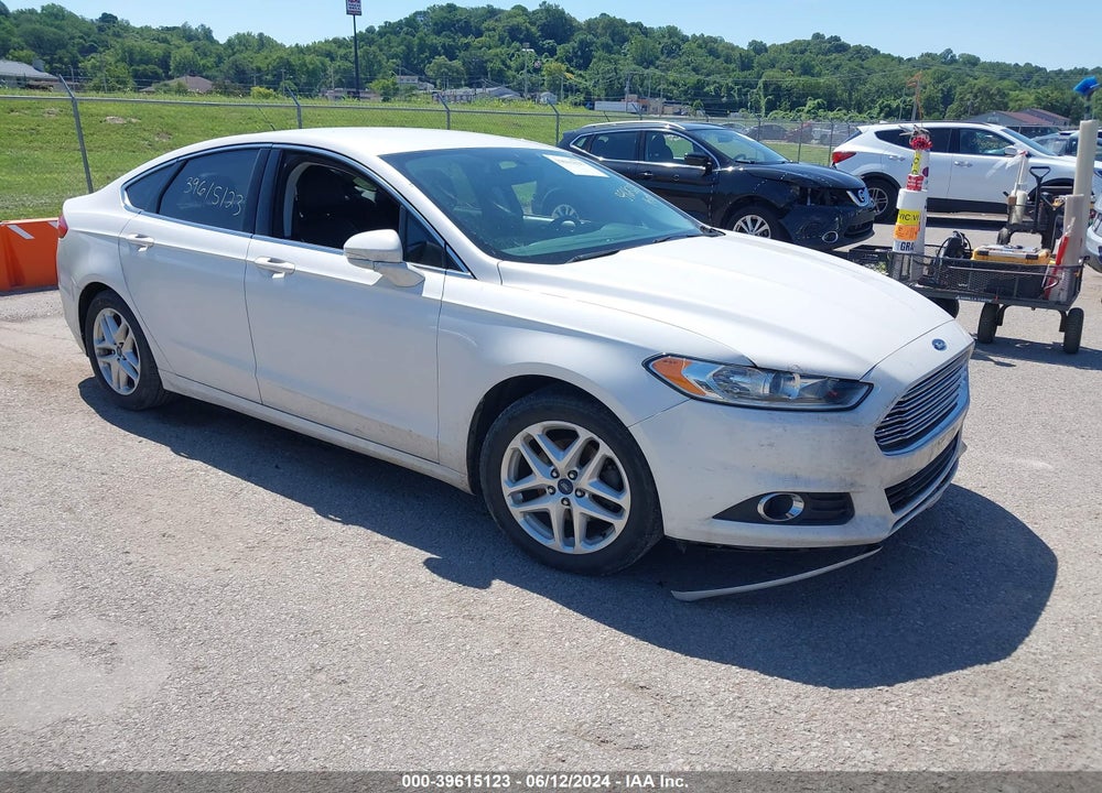 2015 FORD FUSION SE VIN: 1FA6P0HD6F5101686