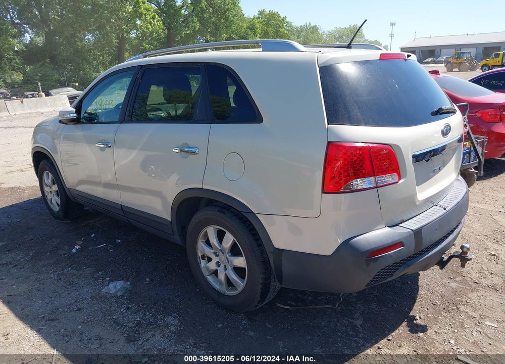 2011 KIA SORENTO LX VIN: 5XYKT3A17BG127060