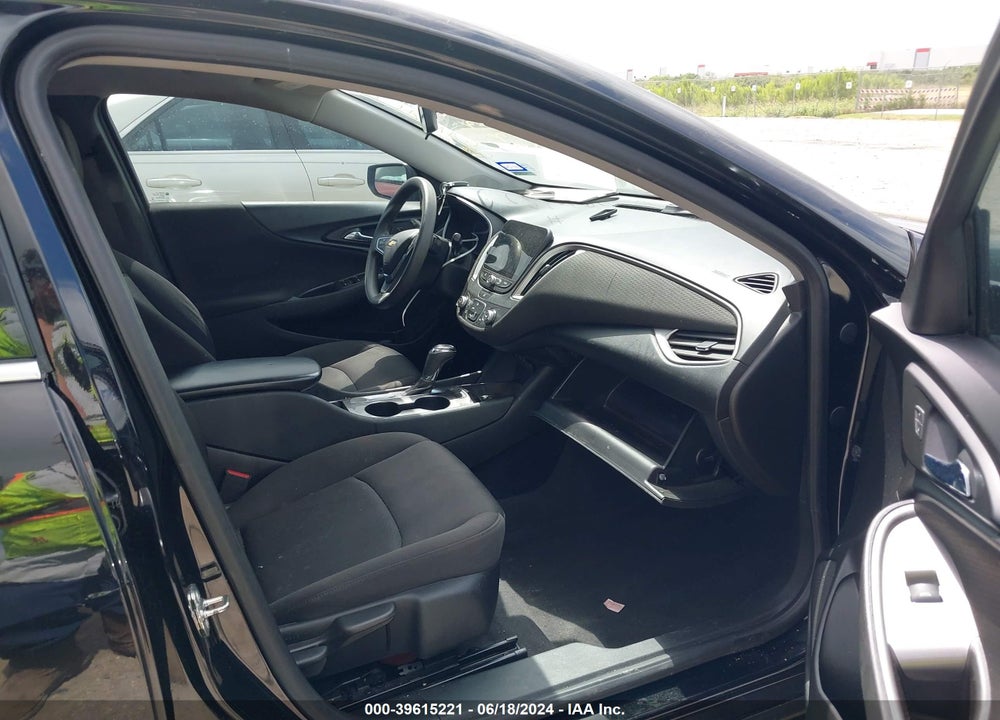 2019 CHEVROLET MALIBU 1LS VIN: 1G1ZB5ST1KF218107