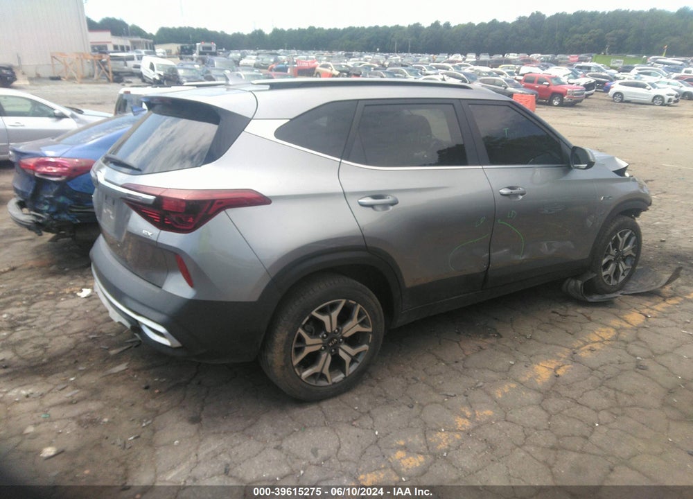 2021 KIA SELTOS EX VIN: KNDERCAA7M7207342
