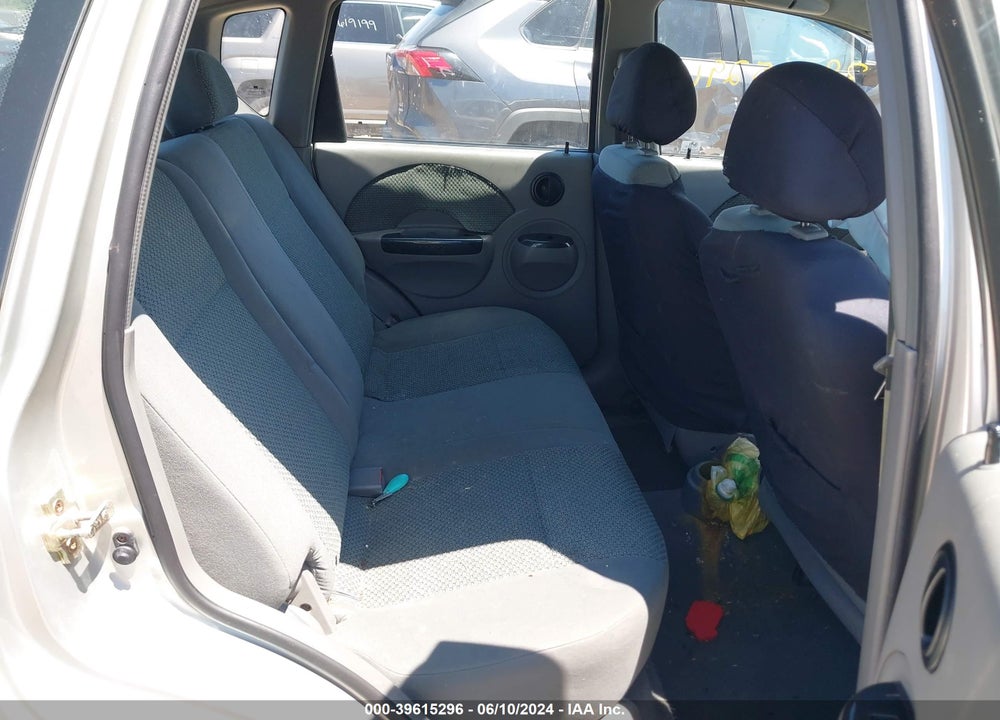 2004 CHEVROLET AVEO LS VIN: KL1TJ62634B172085