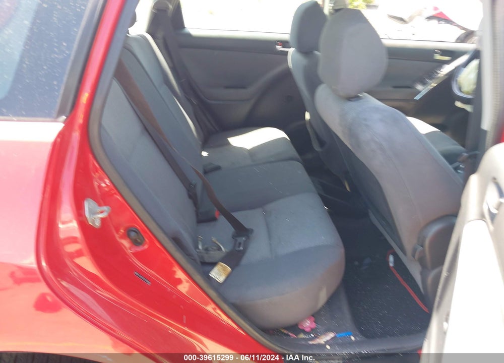 2005 TOYOTA MATRIX/XR VIN: 2T1KR32E35C396849