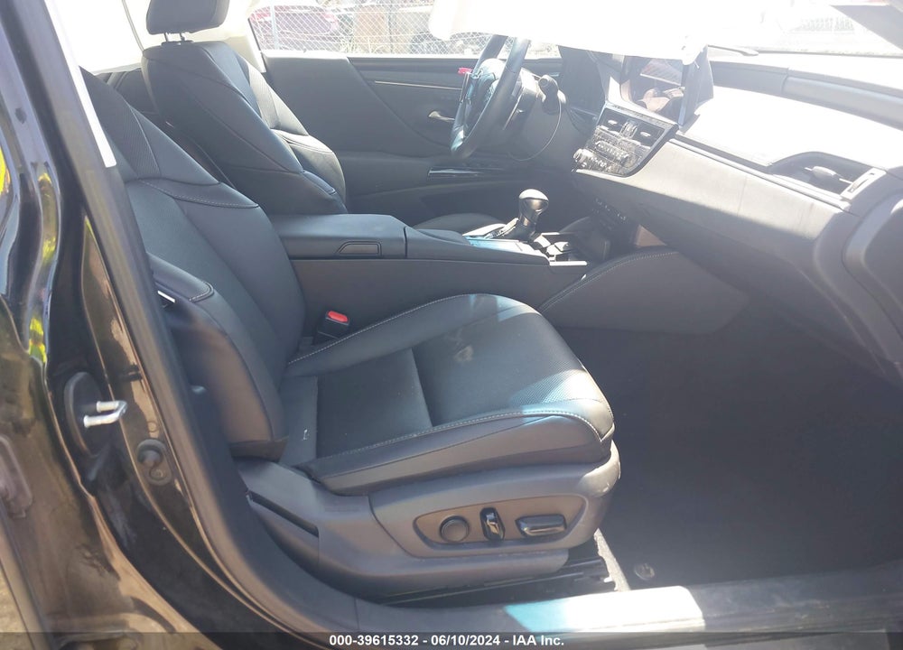 2022 LEXUS ES 300H VIN: 58ADA1C14NU021981