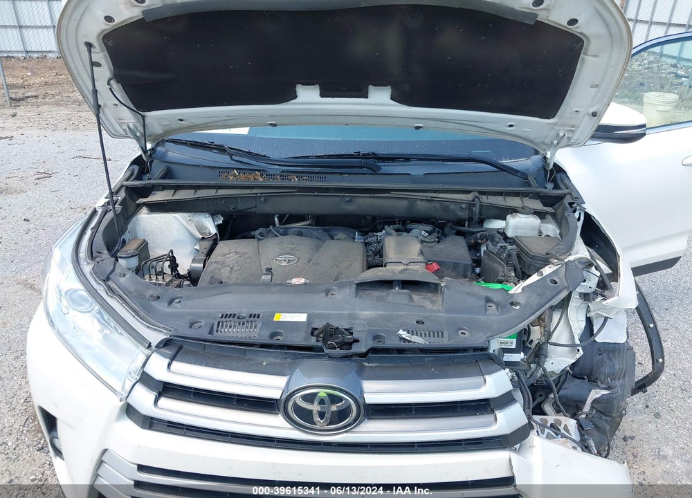 2019 TOYOTA HIGHLANDER LE PLUS VIN: 5TDZZRFH9KS365503