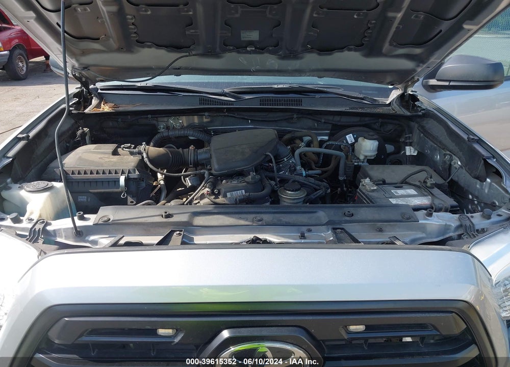 2018 TOYOTA TACOMA SR VIN: 5TFRX5GN1JX124594
