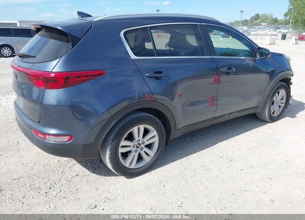 2018 KIA SPORTAGE LX VIN: KNDPMCAC0J7354686