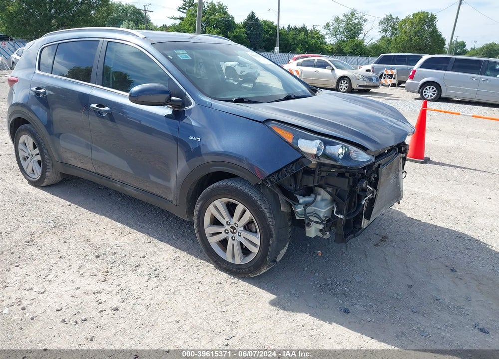 2018 KIA SPORTAGE LX VIN: KNDPMCAC0J7354686