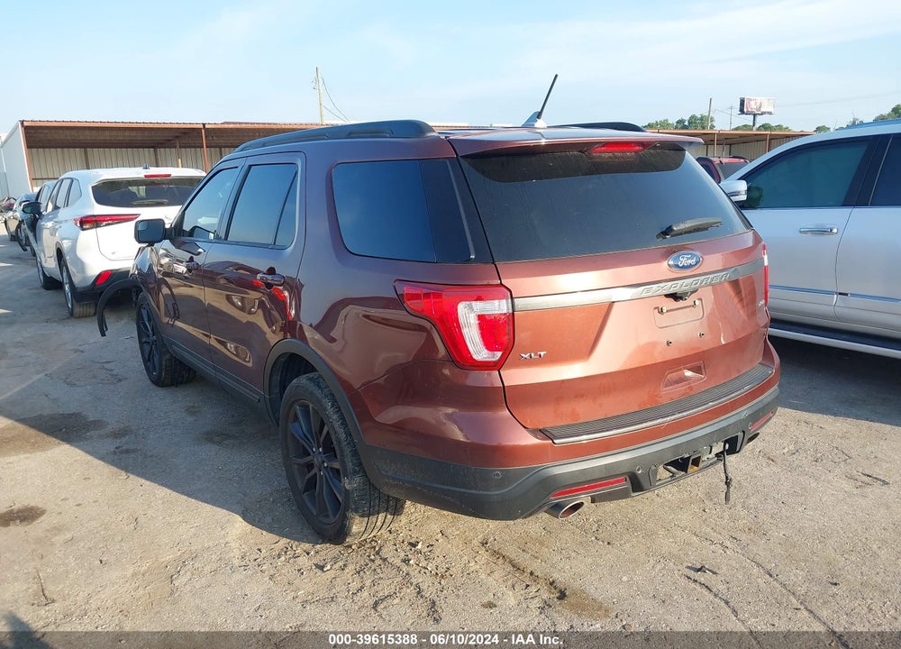 2018 FORD EXPLORER XLT VIN: 1FM5K8D82JGA01573