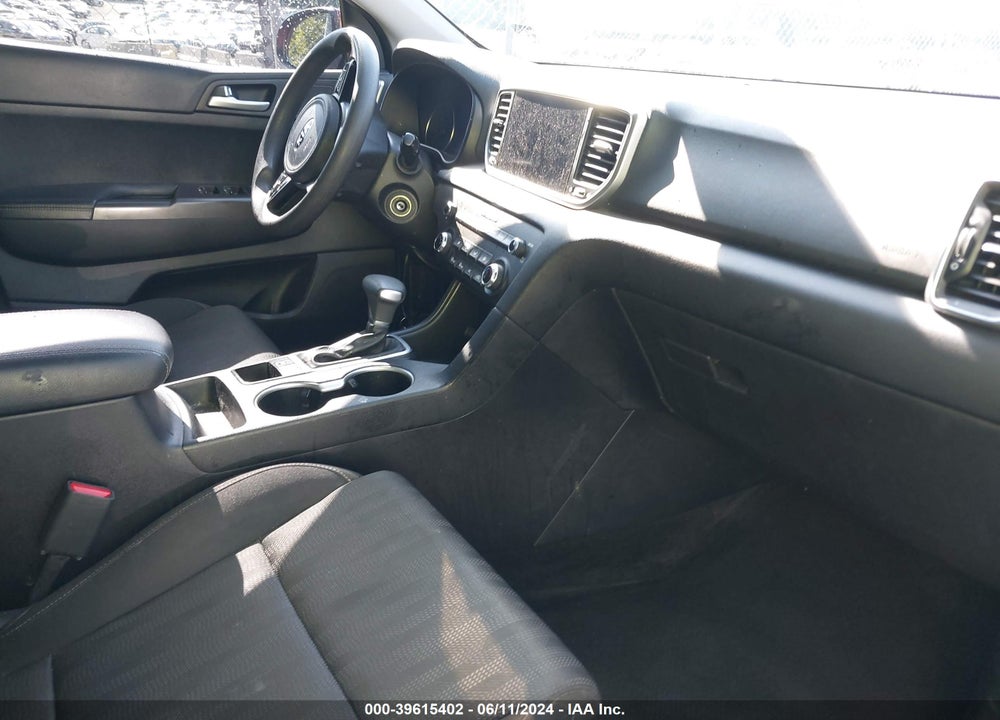 2021 KIA SPORTAGE LX VIN: KNDPM3AC8M7927130