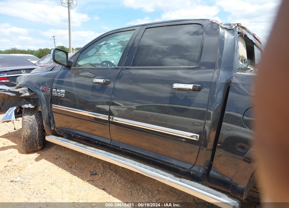 2017 RAM 1500 LAIE  4X4 5'7 BOX VIN: 1C6RR7NM6HS874314