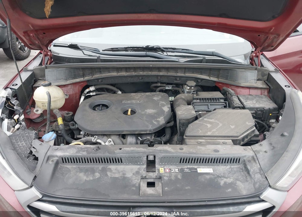 2018 HYUNDAI TUCSON SE VIN: KM8J23A42JU610165