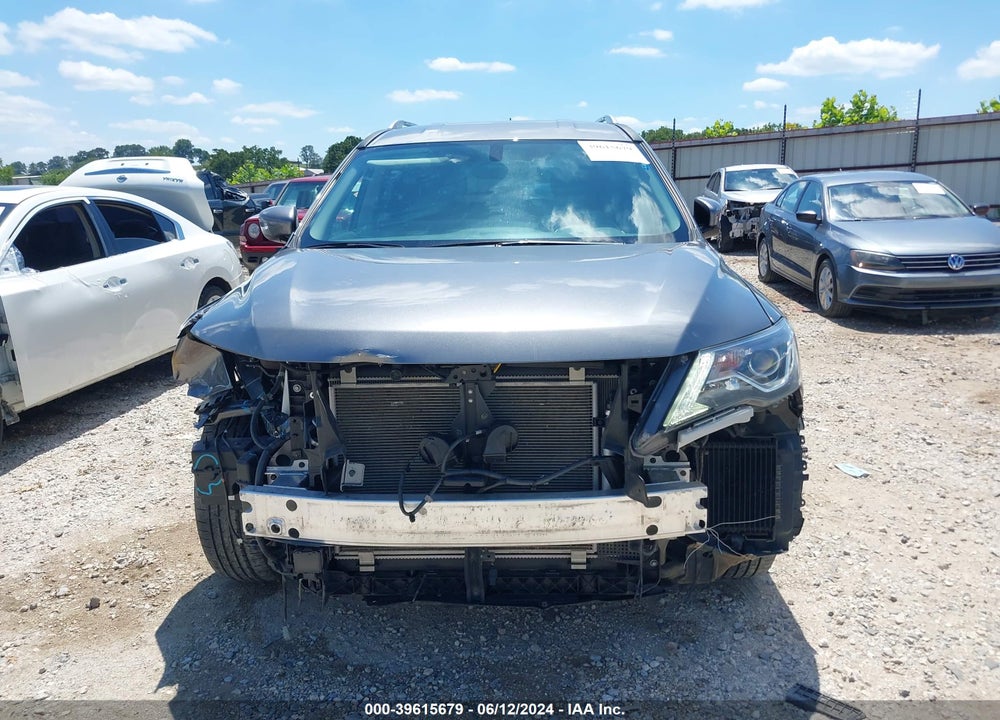 2018 NISSAN PATHFINDER SV VIN: 5N1DR2MN1JC624555