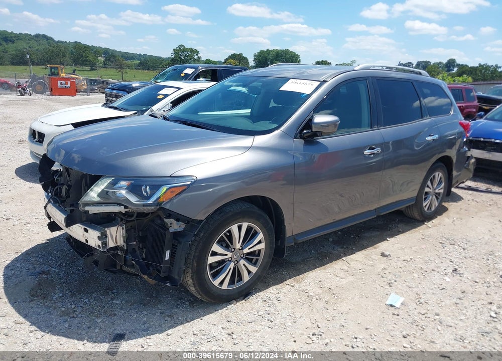 2018 NISSAN PATHFINDER SV VIN: 5N1DR2MN1JC624555