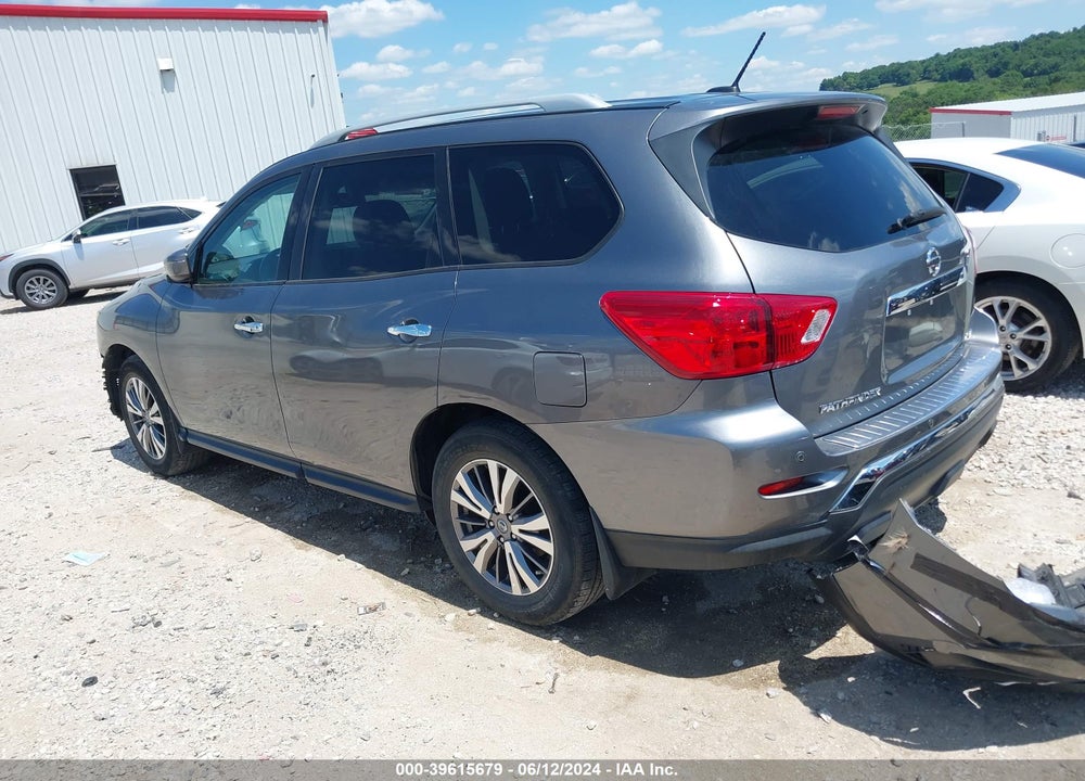 2018 NISSAN PATHFINDER SV VIN: 5N1DR2MN1JC624555