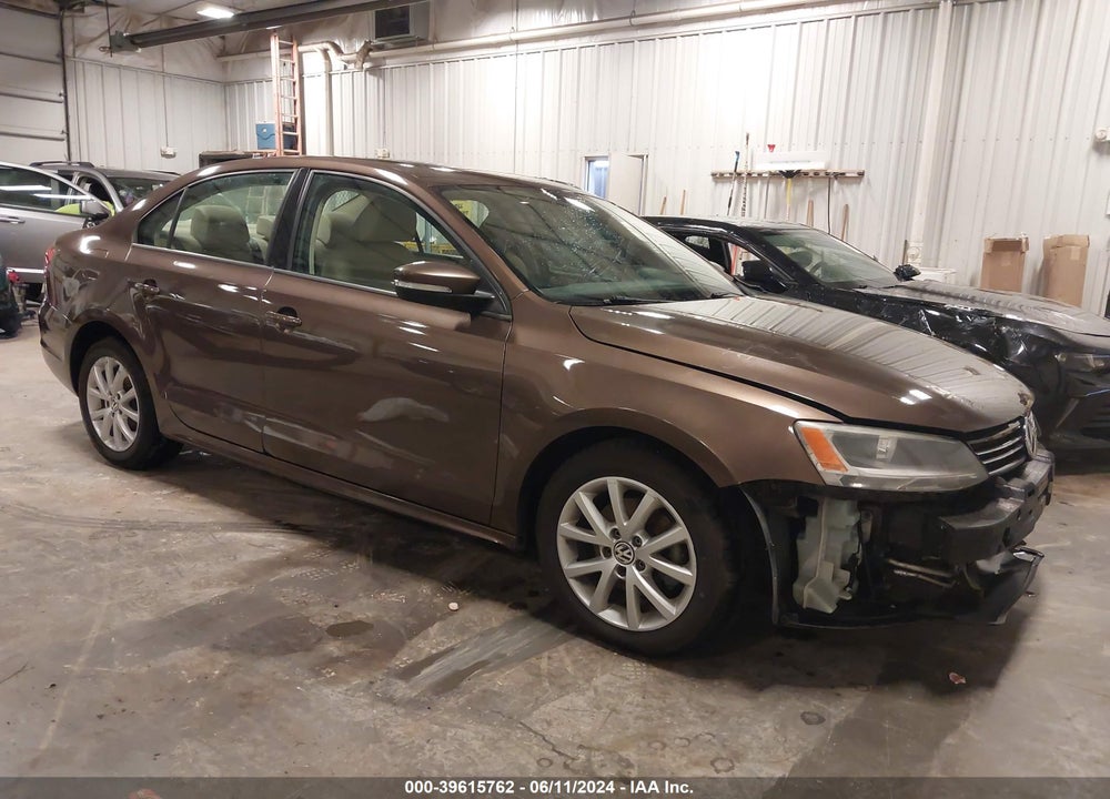 2012 VOLKSWAGEN JETTA 2.5L SE VIN: 3VWDP7AJ8CM357440