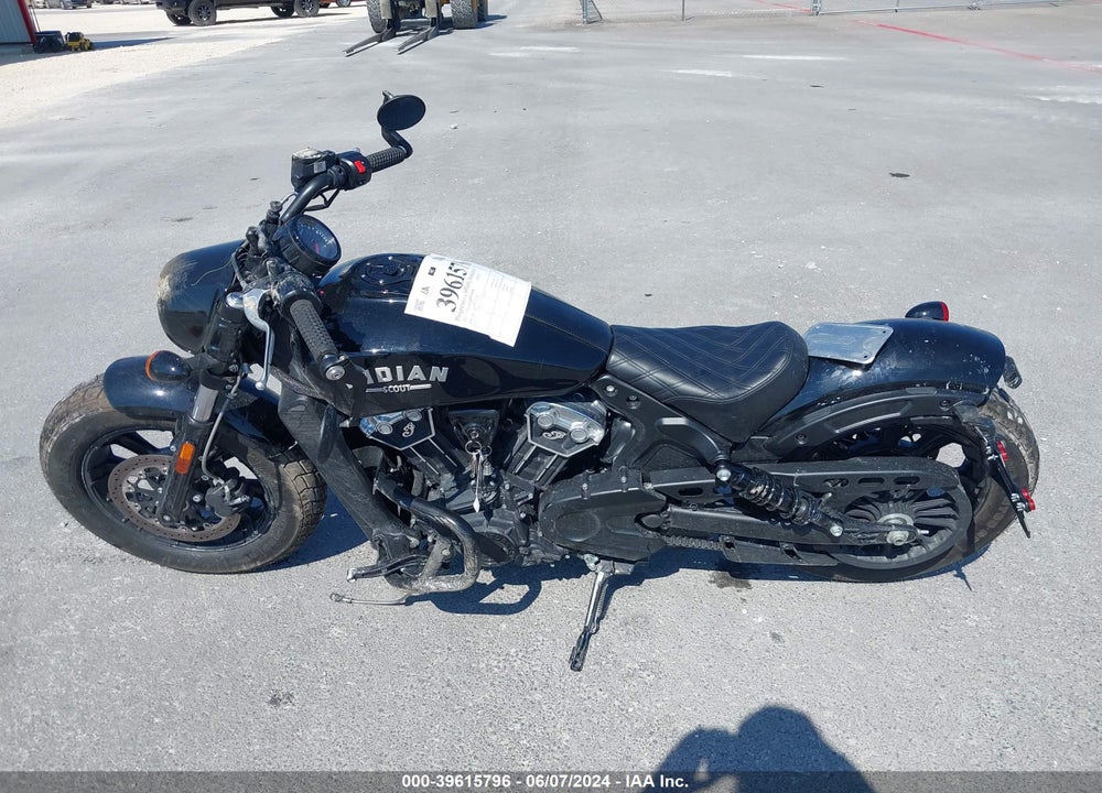 2023 INDIAN MOTORCYCLE CO. SCOUT BOBBER VIN: 56KMTB005P3192328