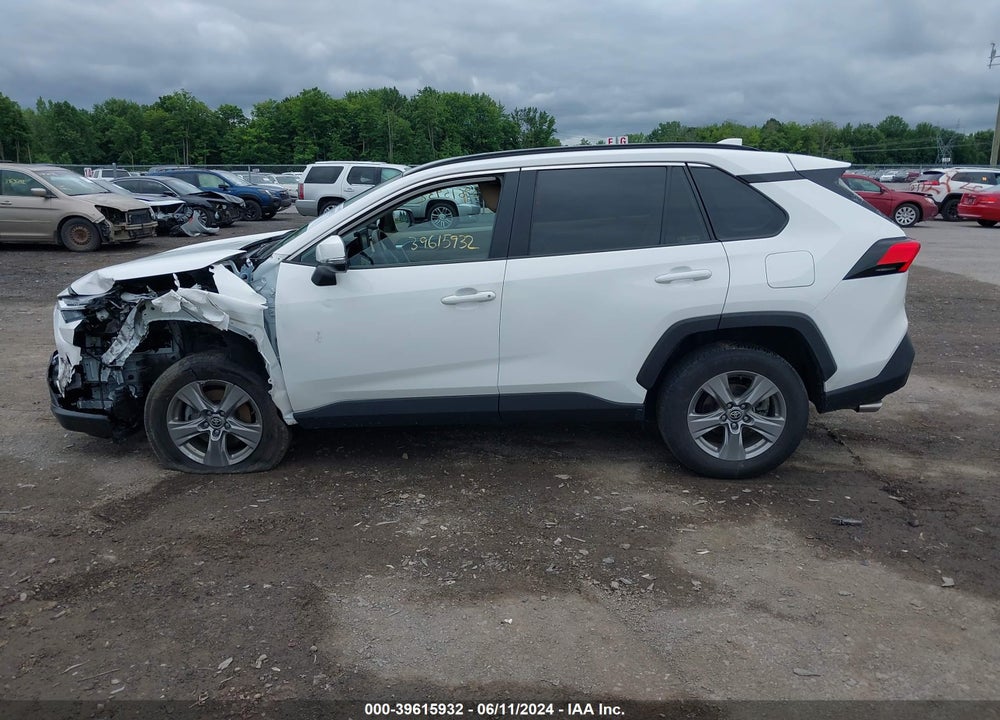 2022 TOYOTA RAV4 XLE VIN: 2T3P1RFV7NC280085
